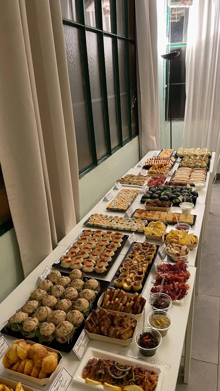 Traiteur avec livraison de buffets en formule tout compris pour une thèse de médecine à Marseille