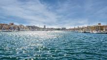 réception mer location de bateau avec skipper Marseille Vieux port